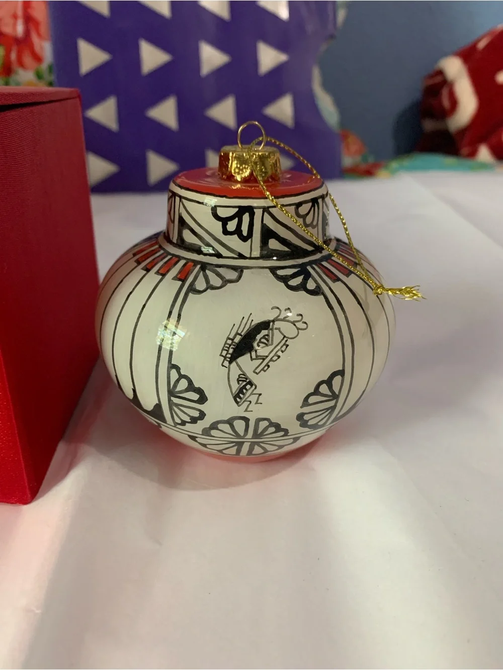 Lawrence Vargas Hand Painted Ornament HB102-Kokopelli Silk Box